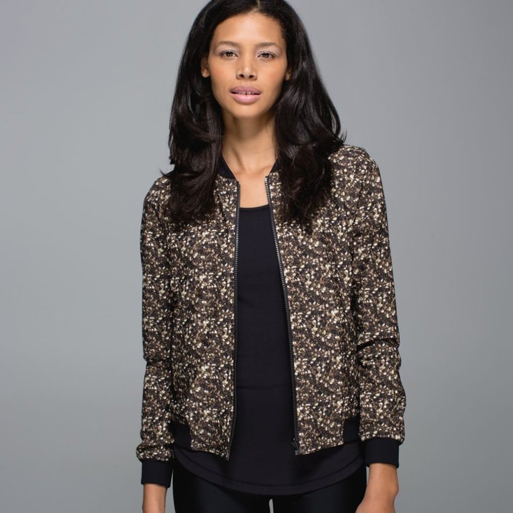 Lululemon Reversible Party Bomb Jacket NYE Exclusive Size 6